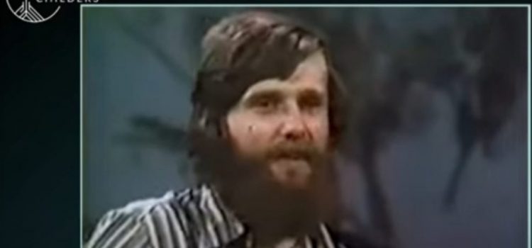 Před oslavou života Chucka Girarda, průkopníka hnutí Jesus Movement, se hromadí pocty