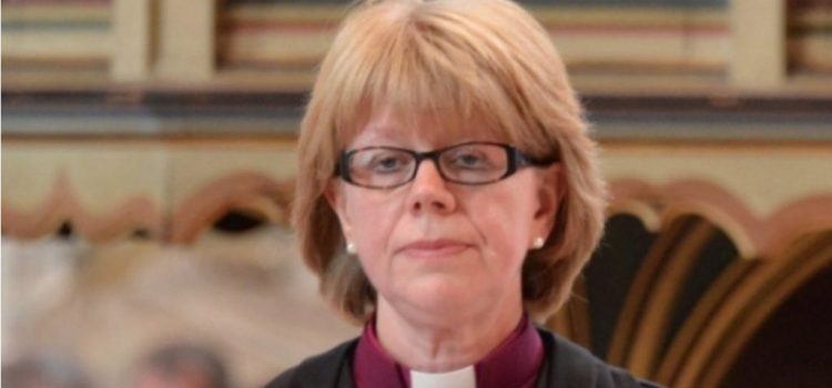 Anglikánskou církev poprvé povede žena, arcibiskupka z Canterbury Mullallyová