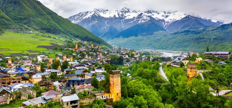 Na skok do Gruzie: země, kde kříže rostou ze skály