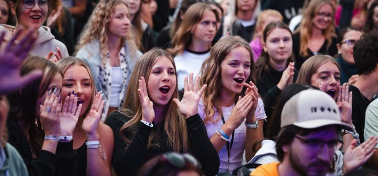 Mezi politickou odpovědností, humorem v církvi, vztahy a digitálním světem: Festival UNITED představuje letošní řečníky a semináře Návštěvníci UNITED